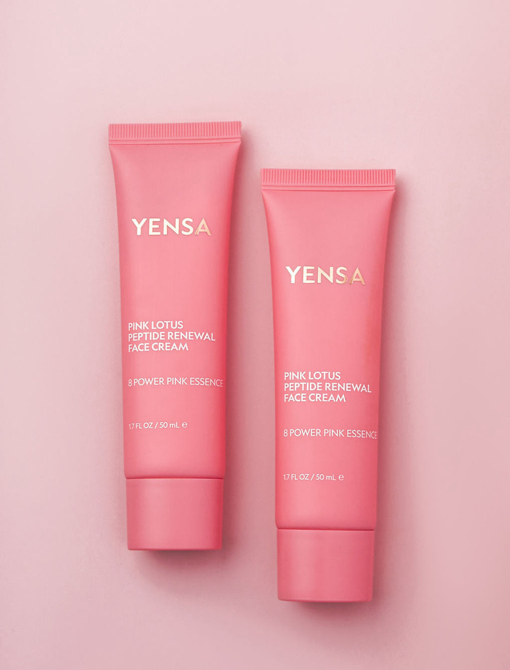 Crema facial renovadora con péptidos y loto rosa