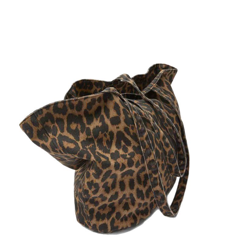 Bolso de hombro con estampado de leopardo