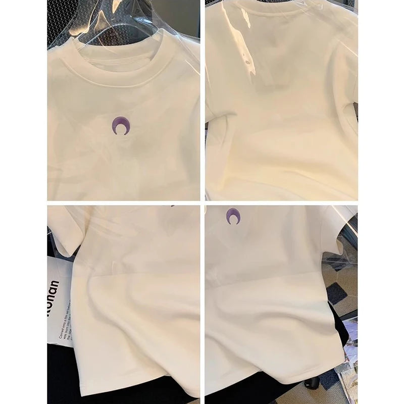 Camiseta de manga corta bordada con luna blanca