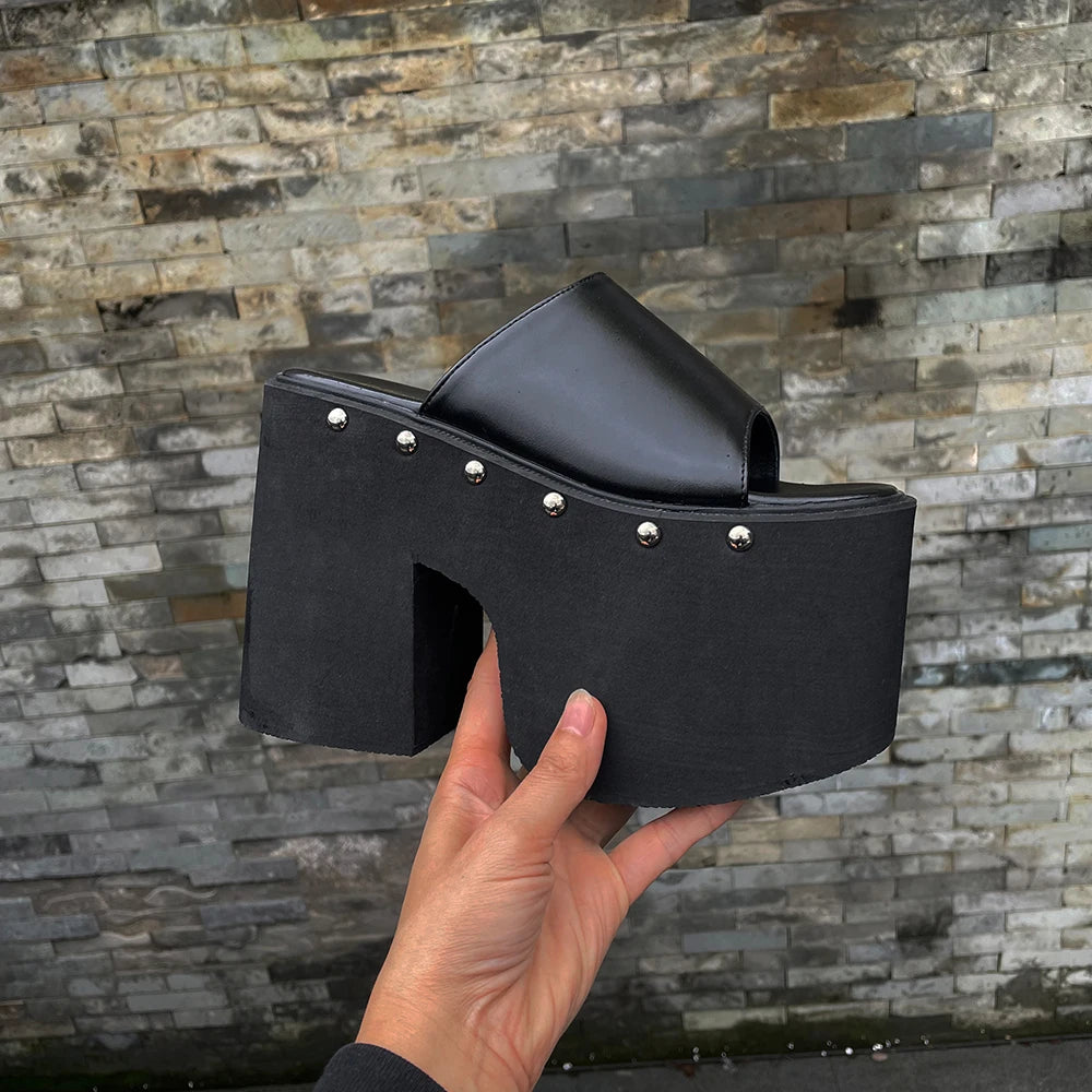 Thick-soled Wedge Heel Sandals