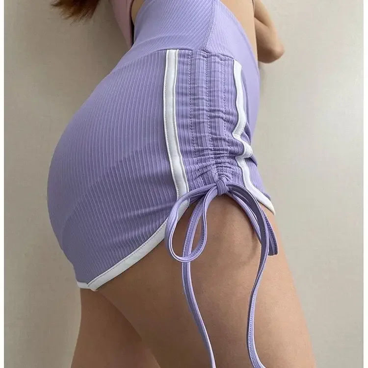 Pantalones cortos de fitness fruncidos