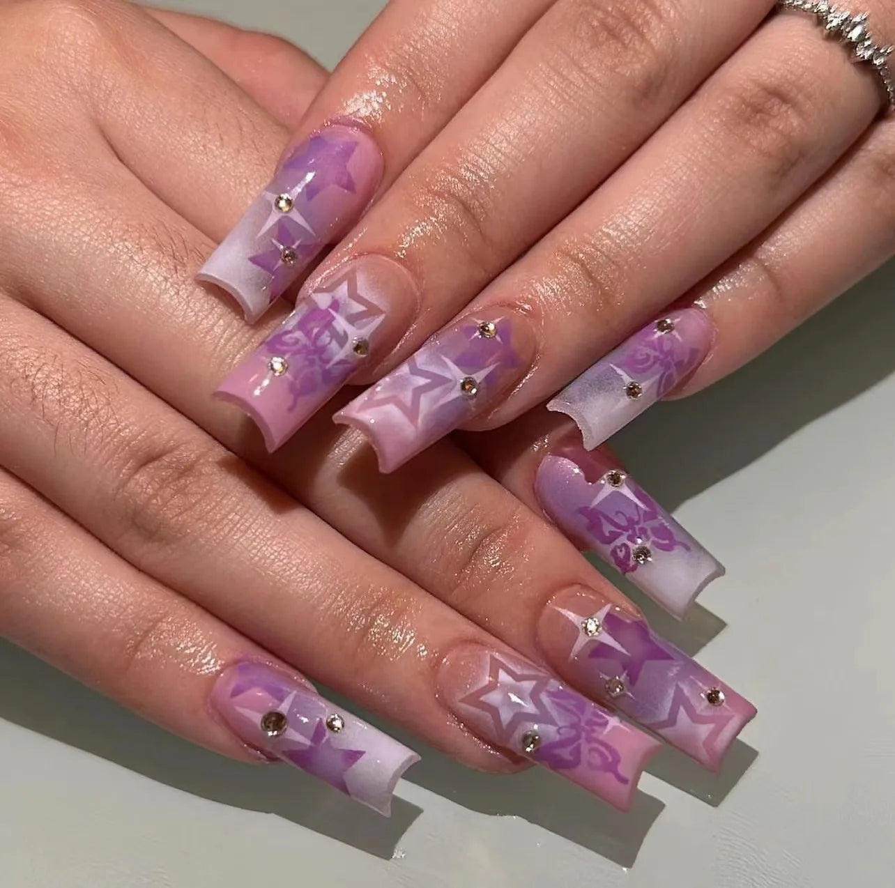 24 unidades de uñas postizas Y2K con estrellas dulces