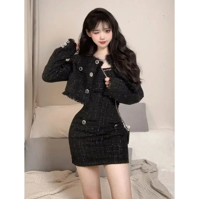 Conjunto de vestido lencero con tirantes