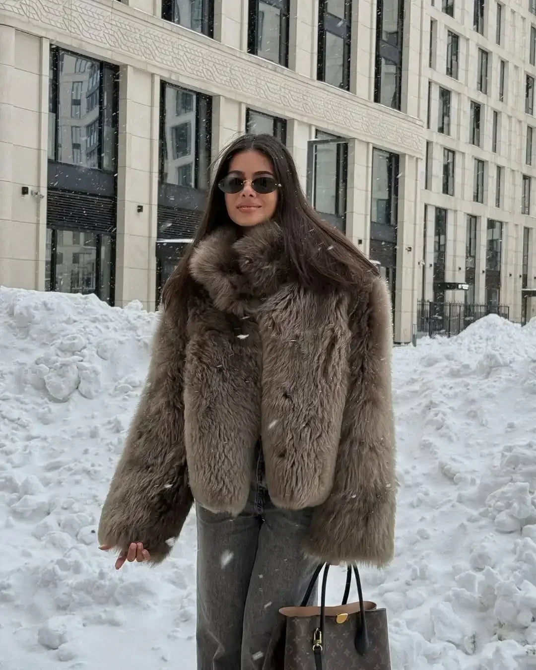 Chaqueta corta de piel suelta de moda para mujer, elegante cuello levantado, abrigos gruesos de un solo botón, chaquetas diarias de calle alta para dama 2025