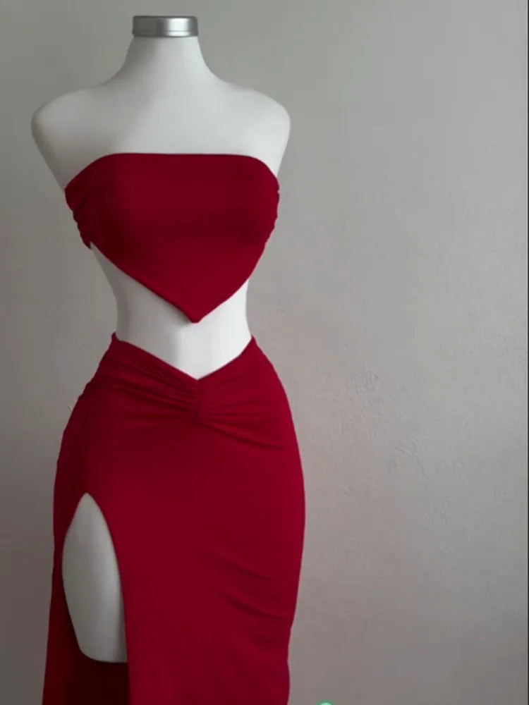 Conjunto de Falda Larga y Top Corto sin Tirantes y sin Espalda