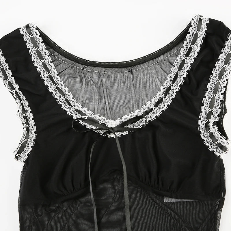 Corsé de malla con cuello redondo y cordones