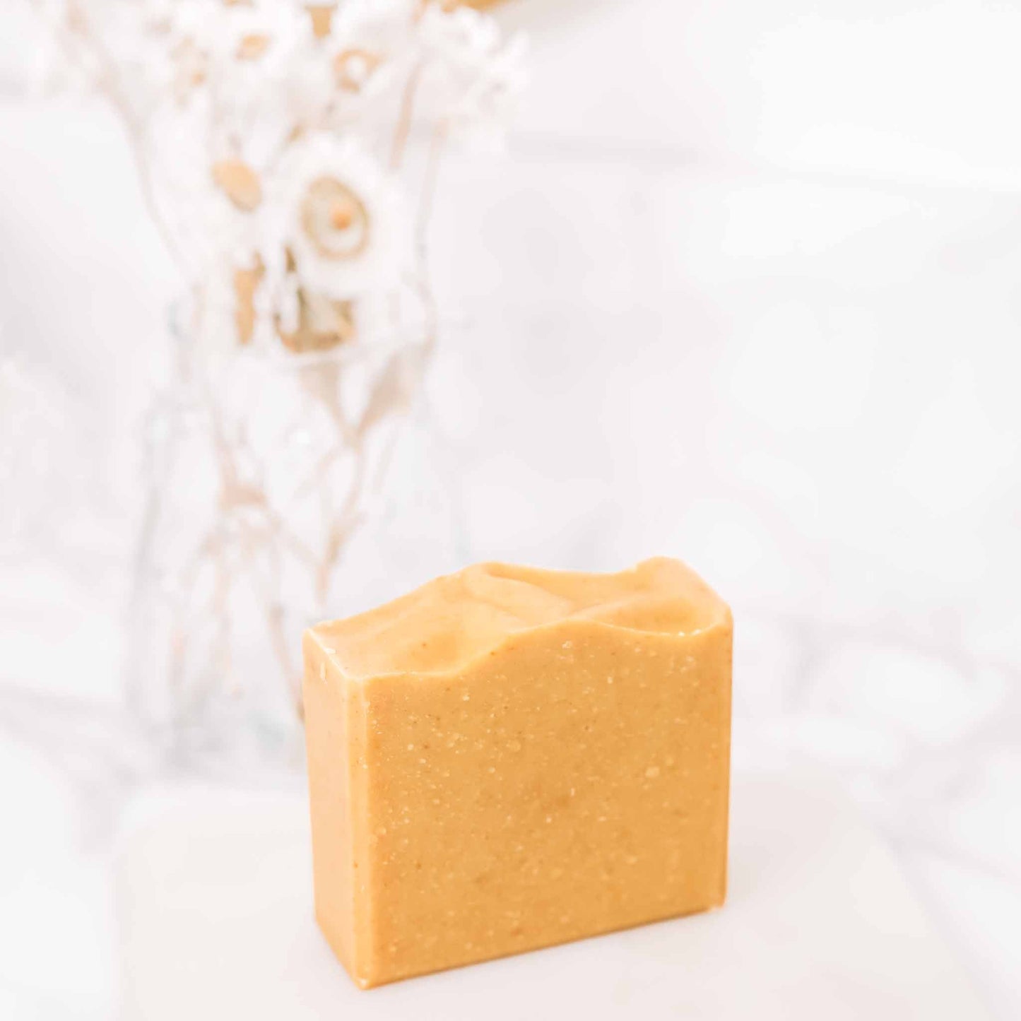 Barra de Jabón Iluminadora con Vitamina C y Bakuchiol