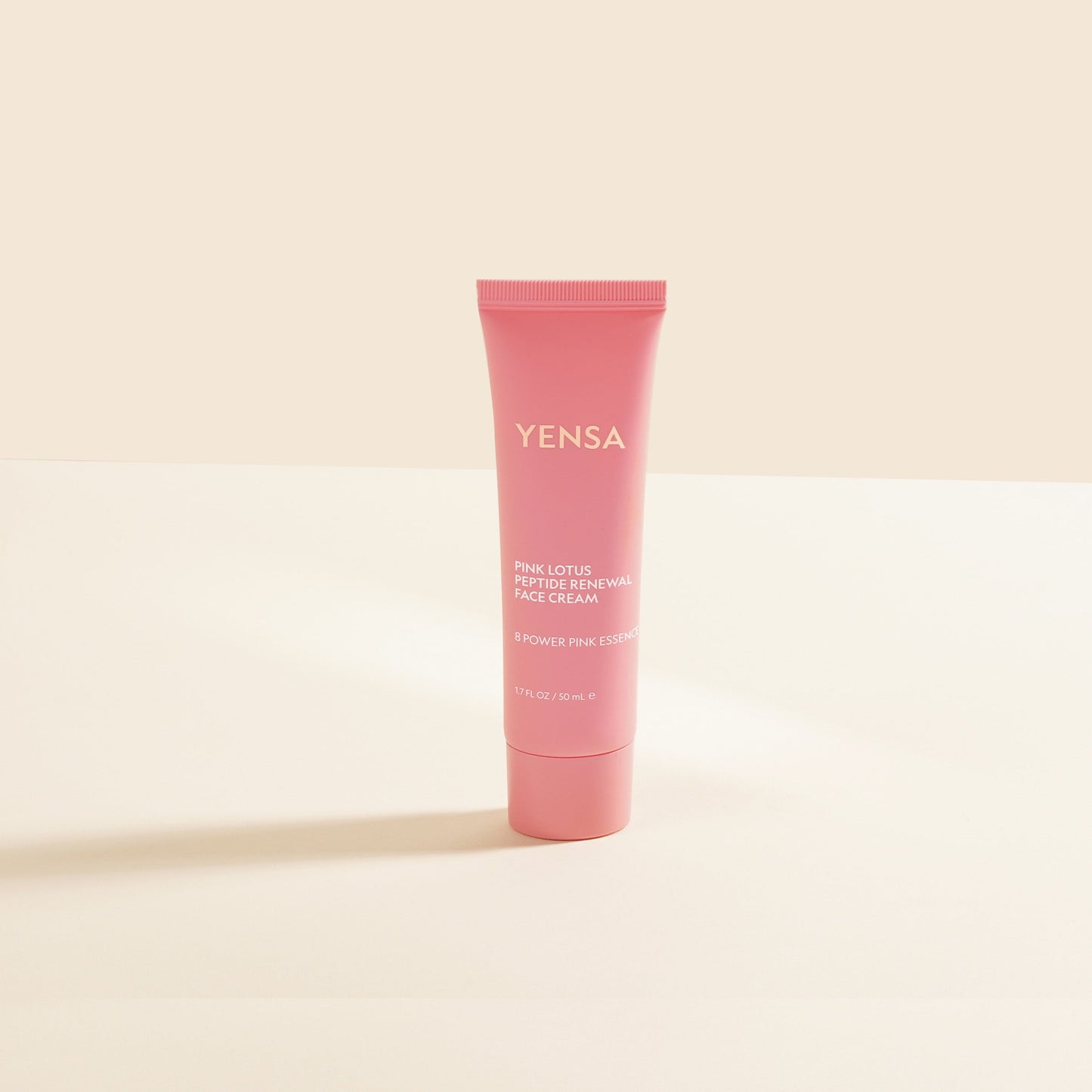 Crema facial renovadora con péptidos y loto rosa
