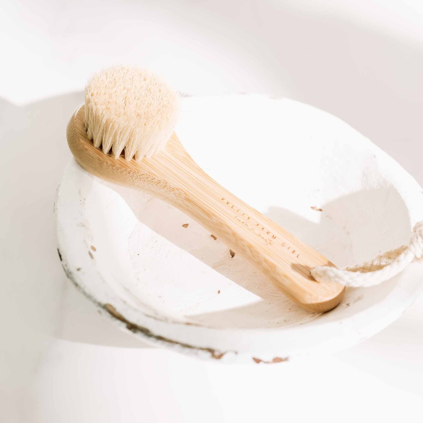 Cepillo facial seco