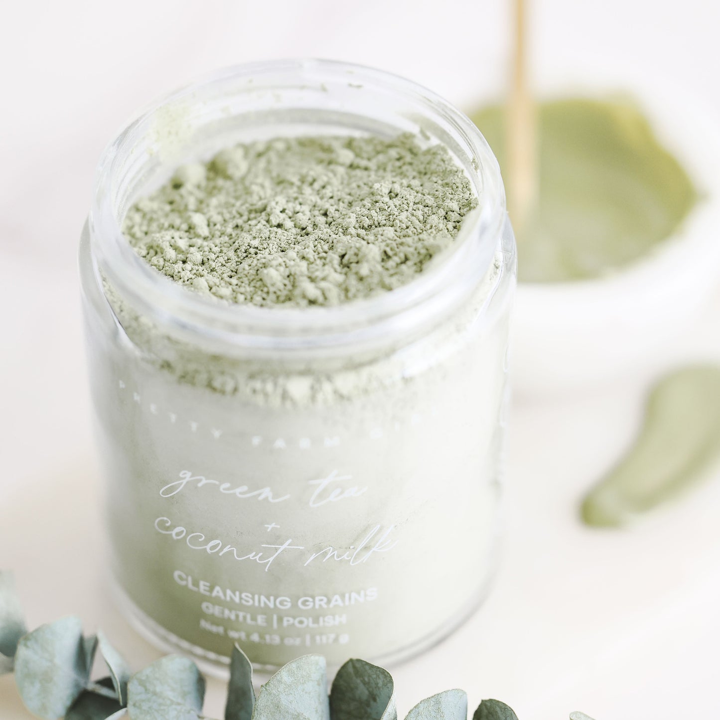 Granos Limpiadores Faciales de Té Verde + Leche de Coco