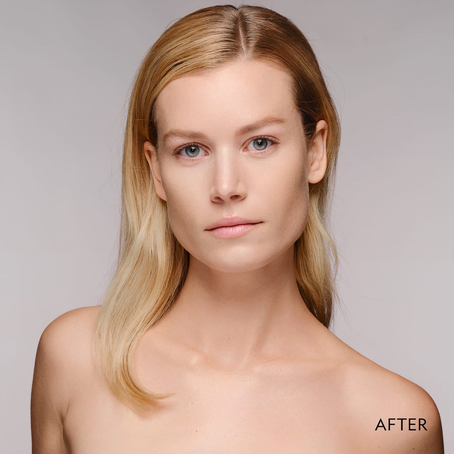 Base de maquillaje Super Serum con péptidos y acabado mate sedoso