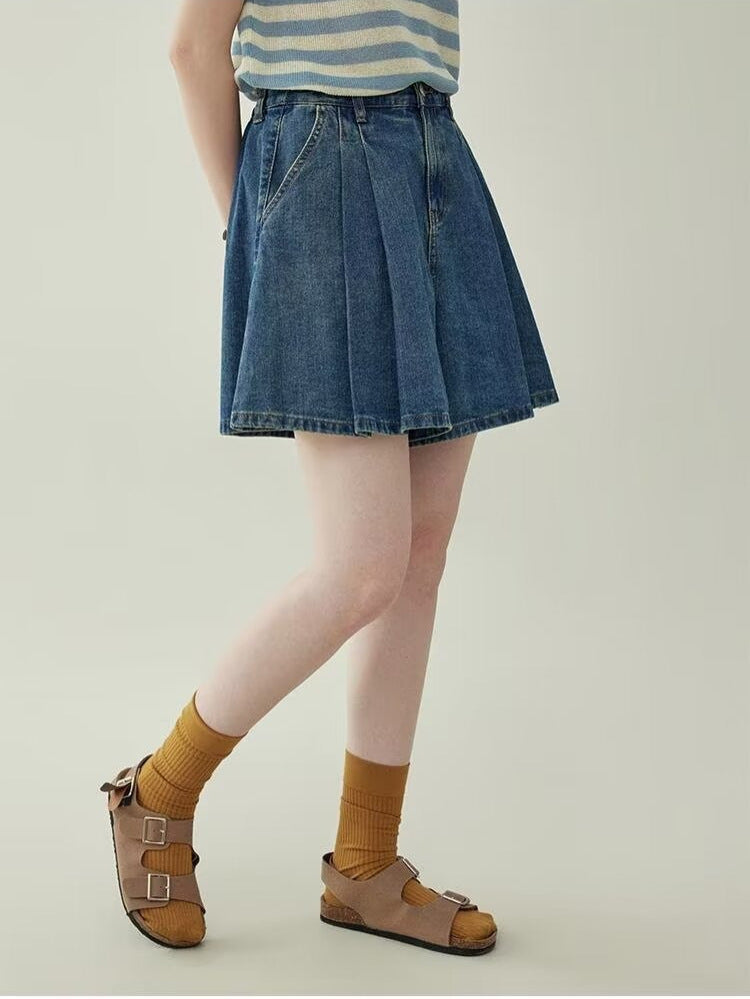 Shorts vaqueros plisados de talle alto y pierna ancha