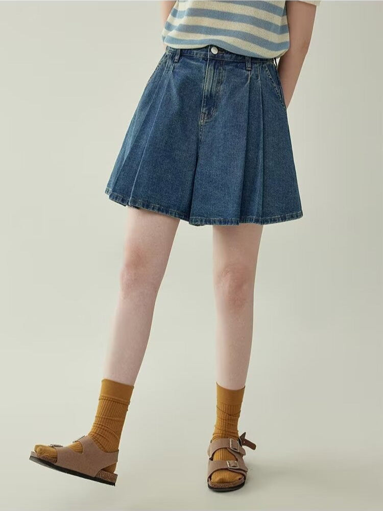 Shorts vaqueros plisados de talle alto y pierna ancha