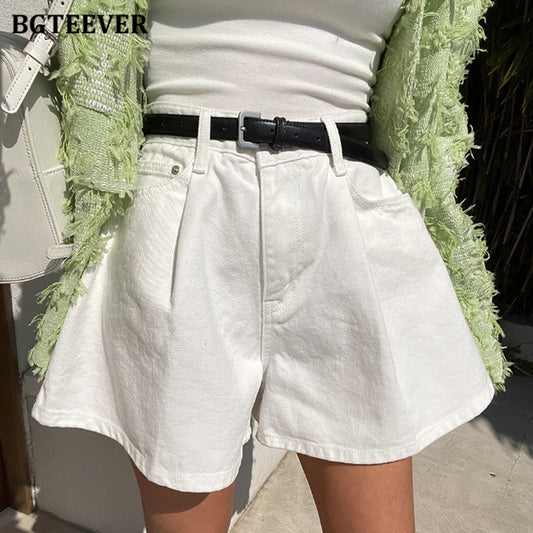 Loose Pockets Wide Leg Denim Short
