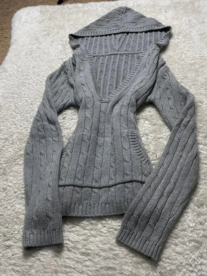 V-neck Hooded Pullover