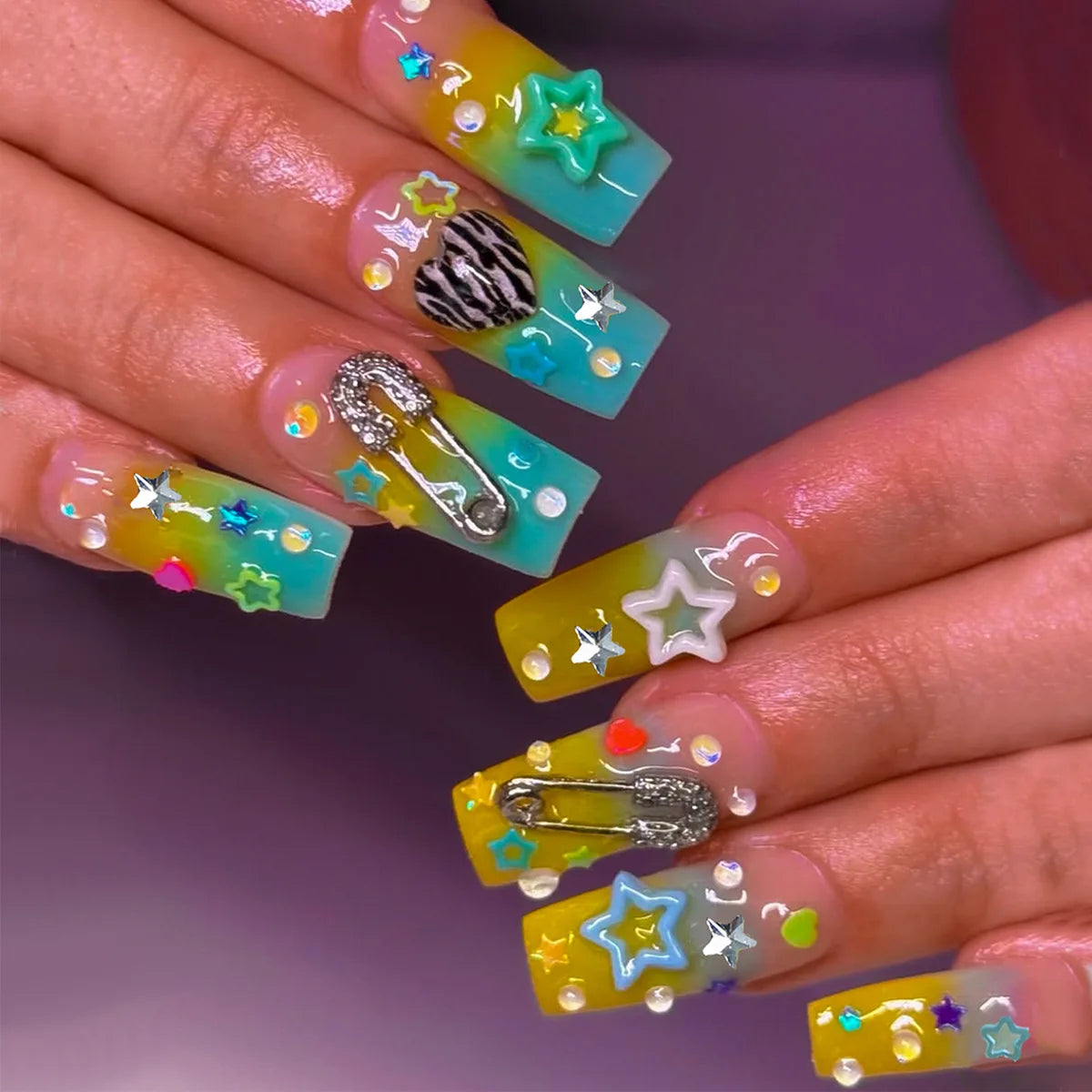 24 unidades de uñas postizas Y2K con estrellas dulces