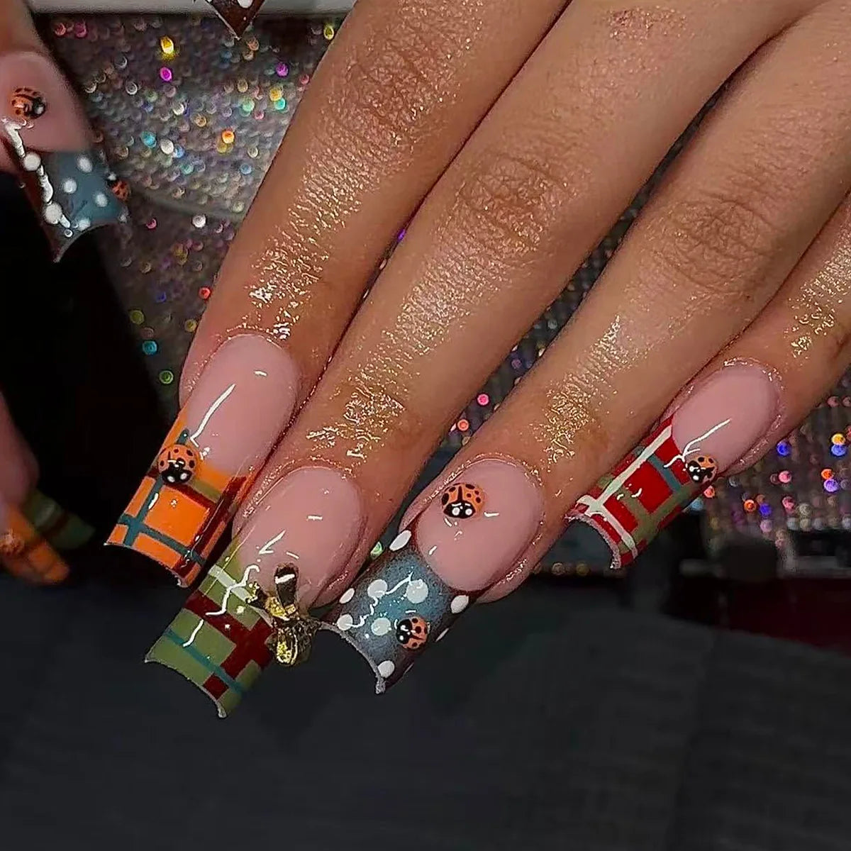 24 unidades de uñas postizas Y2K con estrellas dulces