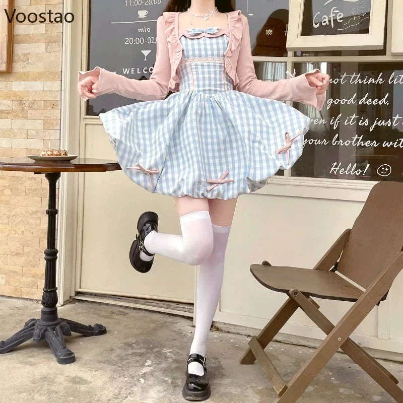 Conjunto de Cárdigan Corto y Vestido de Tirantes a Cuadros con Lazo