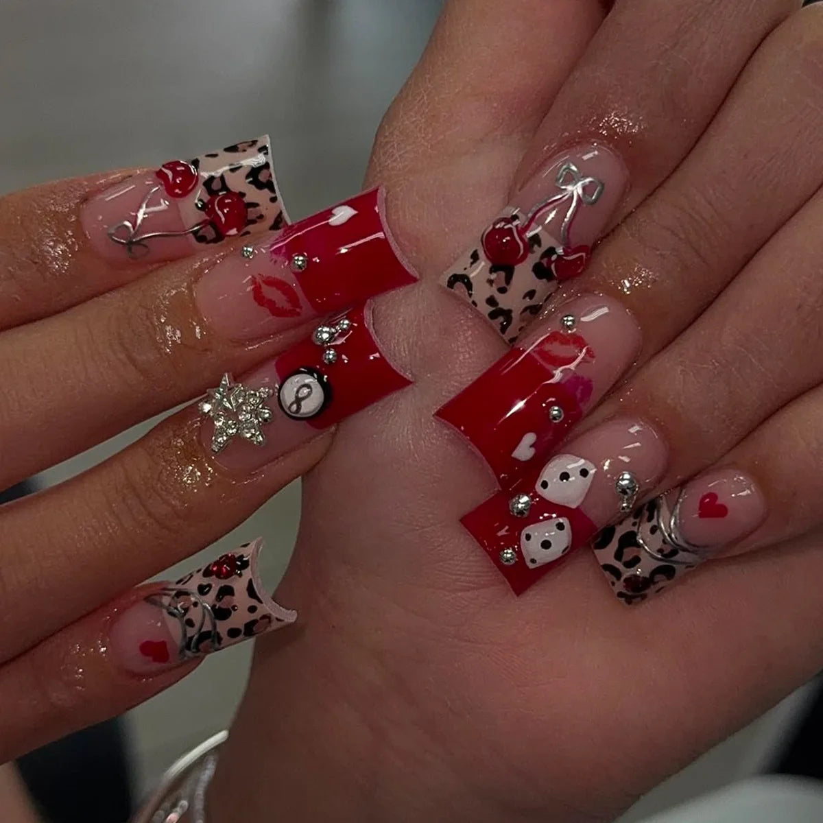 24 unidades de uñas postizas Y2K con estrellas dulces