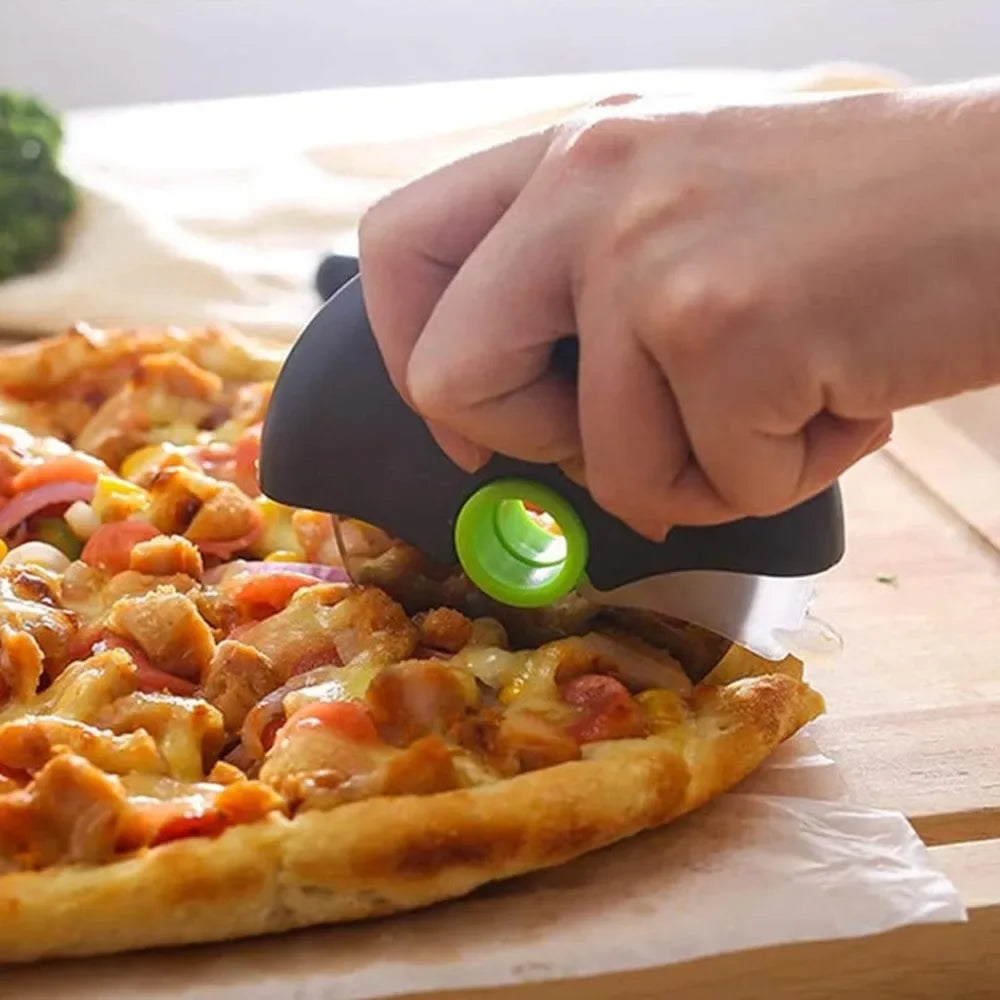 Pizza Cutter Wheel with Protective Blade Cover