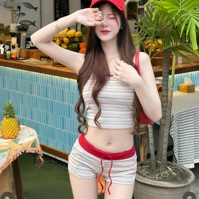 Conjunto de Bikini a Rayas Estilo Coreano para Mujer, Lindo pero Sensual, Top Halter con Shorts de Cintura Alta, Control de Abdomen para Vacaciones en la Playa