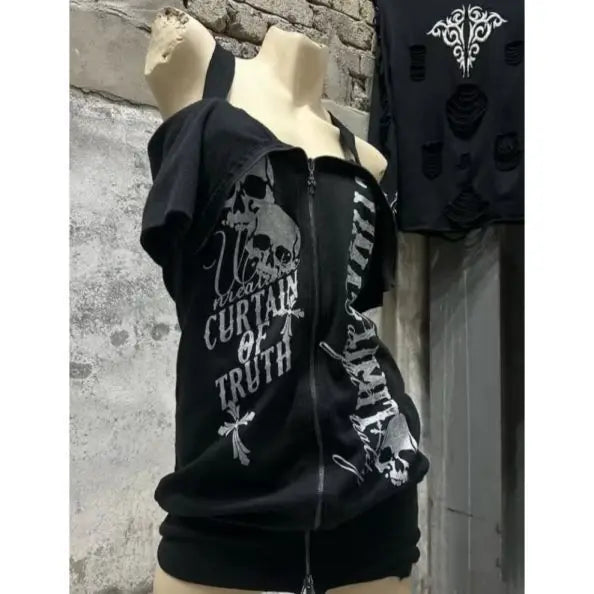 Camiseta de manga corta con cremallera y estampado de calaveras