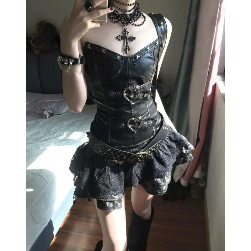 Conjunto de top ajustado y minifalda con diseño de bolsillo