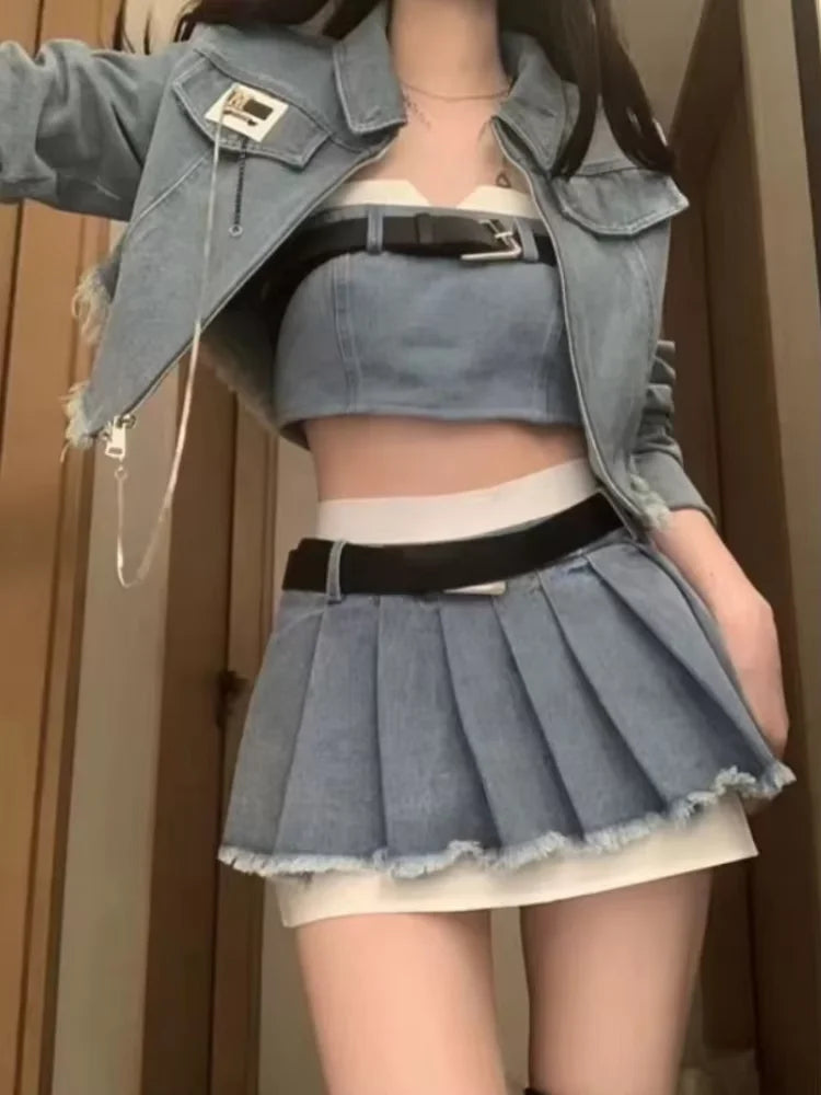 Conjunto de falda vaquera corta y top sin mangas