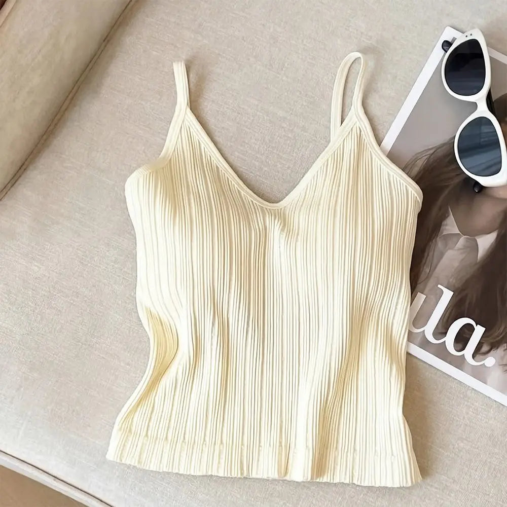 Top camisero con cuello de pico