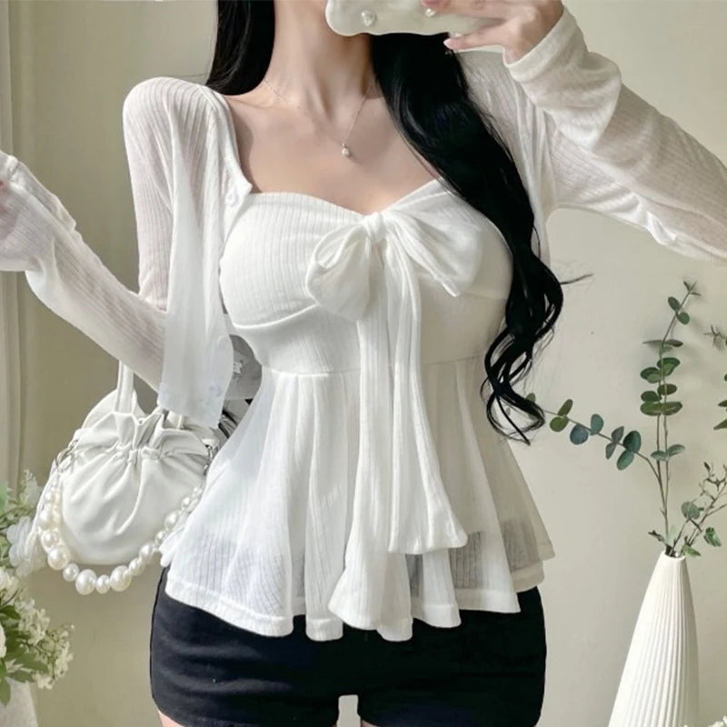 Conjunto de top de tirantes con lazo y cárdigan corto liso elegante