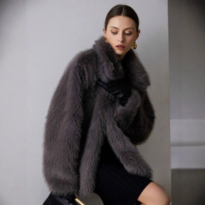 2025 Otoño Invierno Nueva Moda Chaqueta de Mujer de Pelo Sintético de Color Liso con Cuello Vuelto Manga Larga Sencilla Básica Elegante Abrigo Femenino