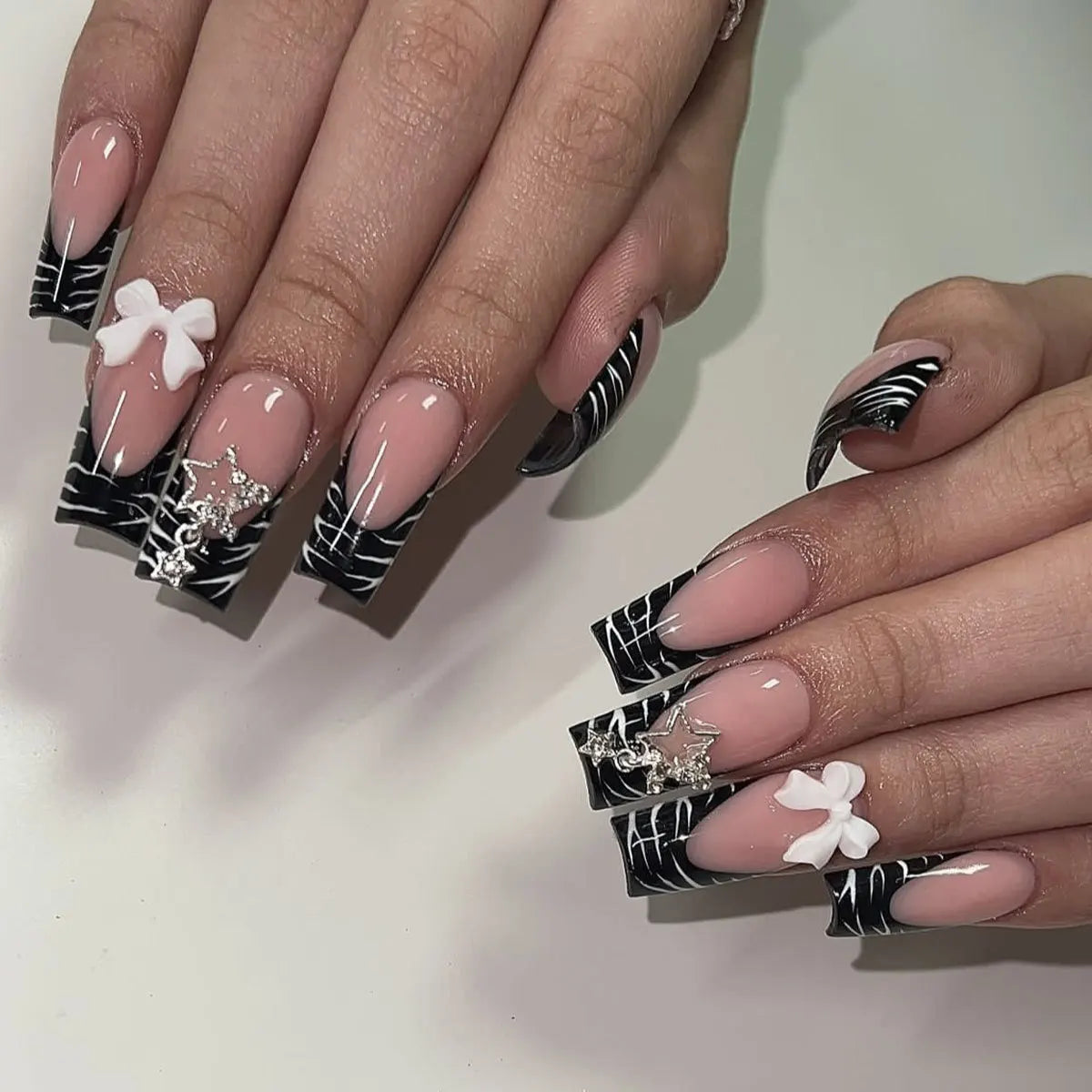 24 unidades de uñas postizas Y2K con estrellas dulces
