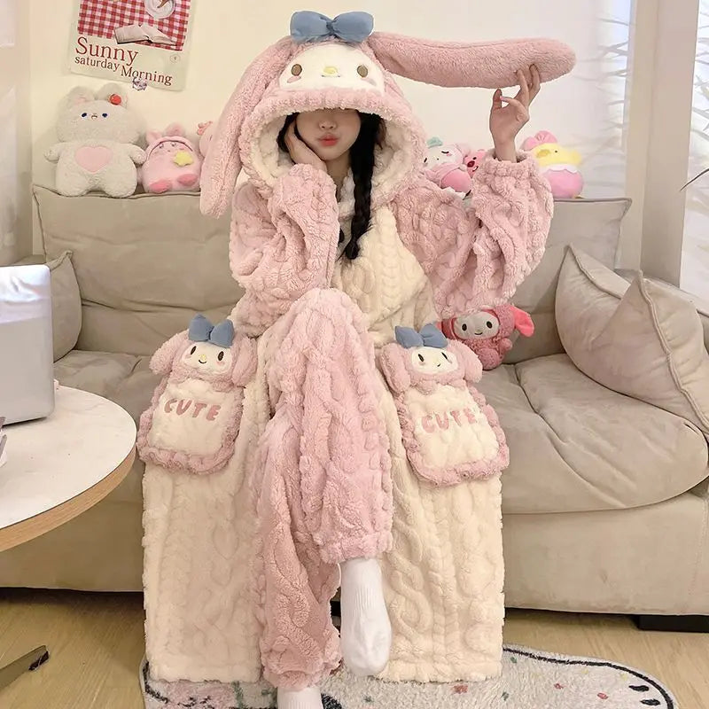 Conjunto de bata y pijama de felpa de anime