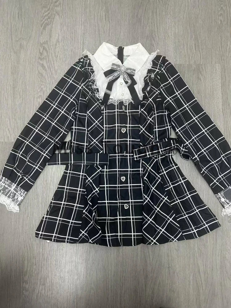 Top con lazo + Falda plisada de encaje