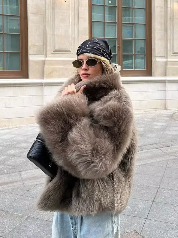 Chaqueta corta de piel suelta de moda para mujer, elegante cuello levantado, abrigos gruesos de un solo botón, chaquetas diarias de calle alta para dama 2025
