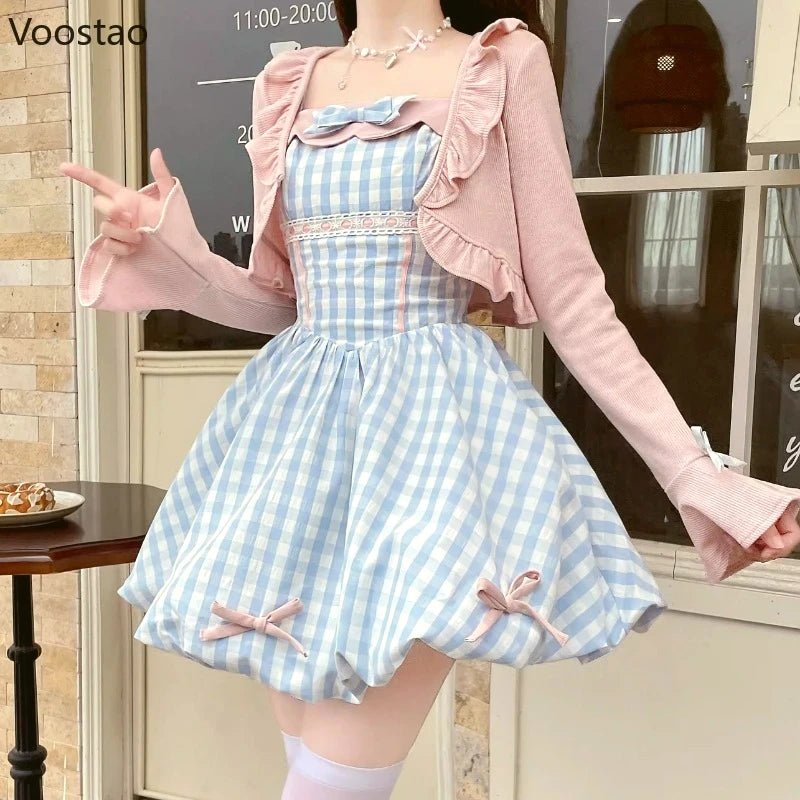 Conjunto de Cárdigan Corto y Vestido de Tirantes a Cuadros con Lazo