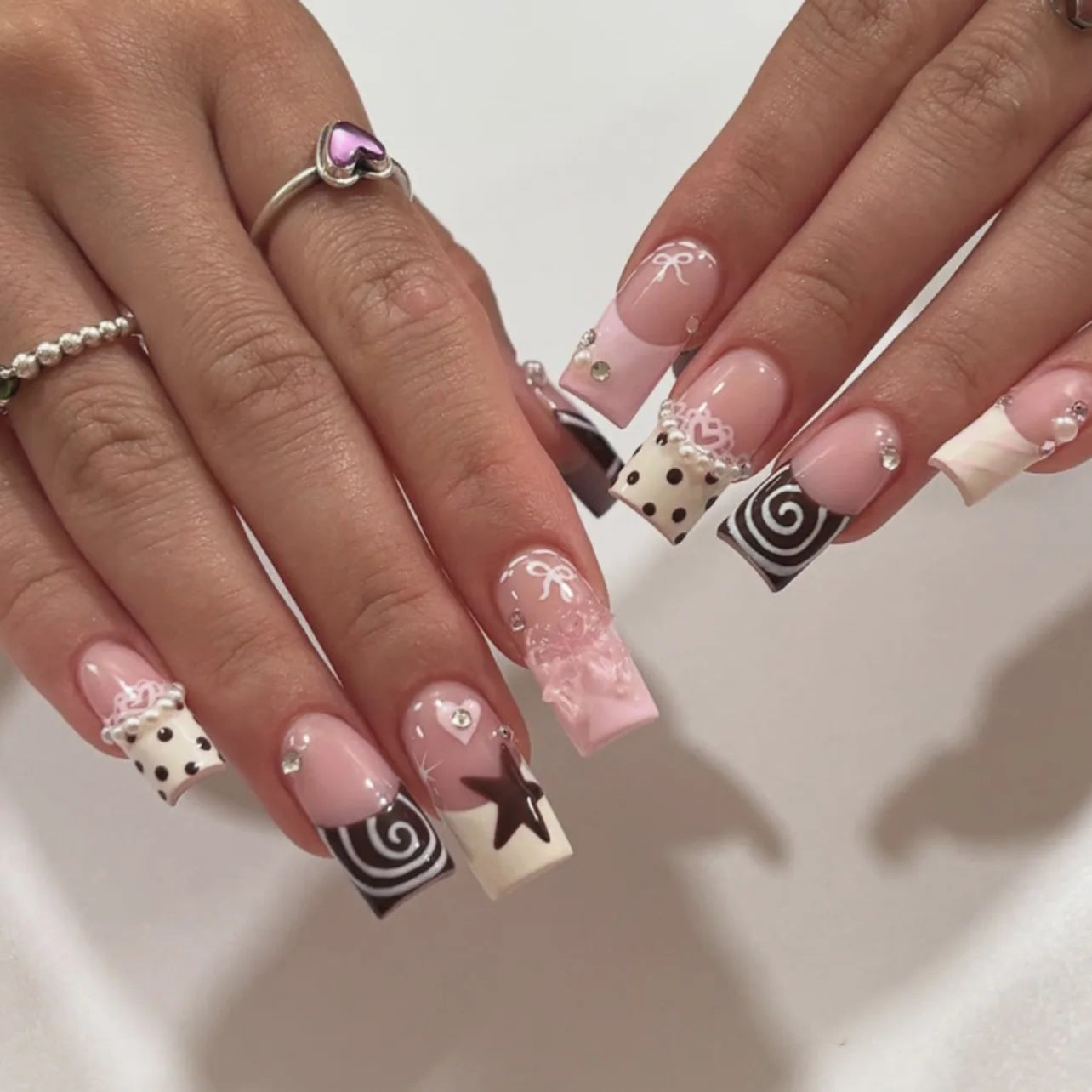 24 unidades de uñas postizas Y2K con estrellas dulces