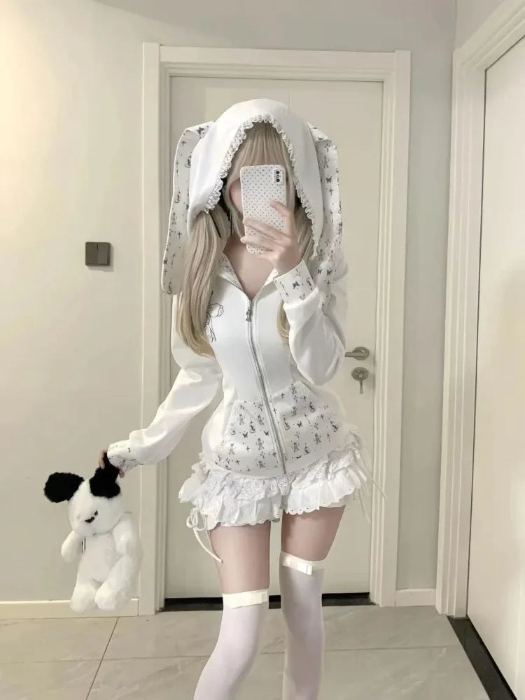 Sudadera de manga larga con capucha de orejas de conejo y encaje + Falda de pastel de cintura alta
