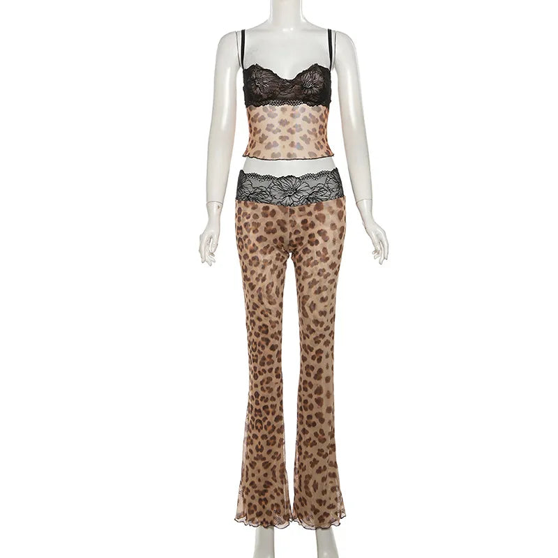 Conjunto de 2 piezas de malla transparente con estampado de leopardo y encaje.