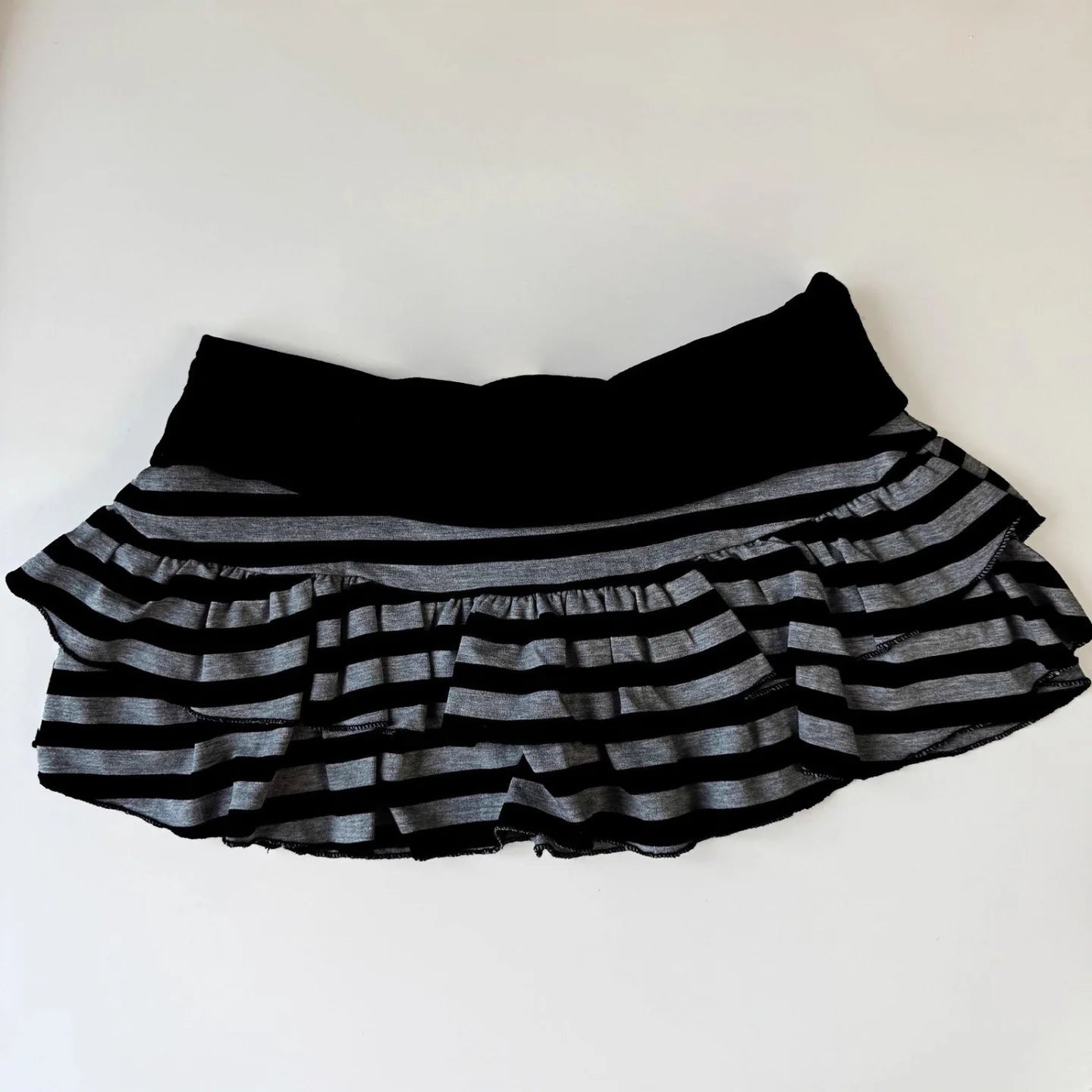 Minifalda de corte A con bloques de color y rayas 2026, sexy, moda Y2K, estilo urbano coreano-japonés, falda versátil y de nicho