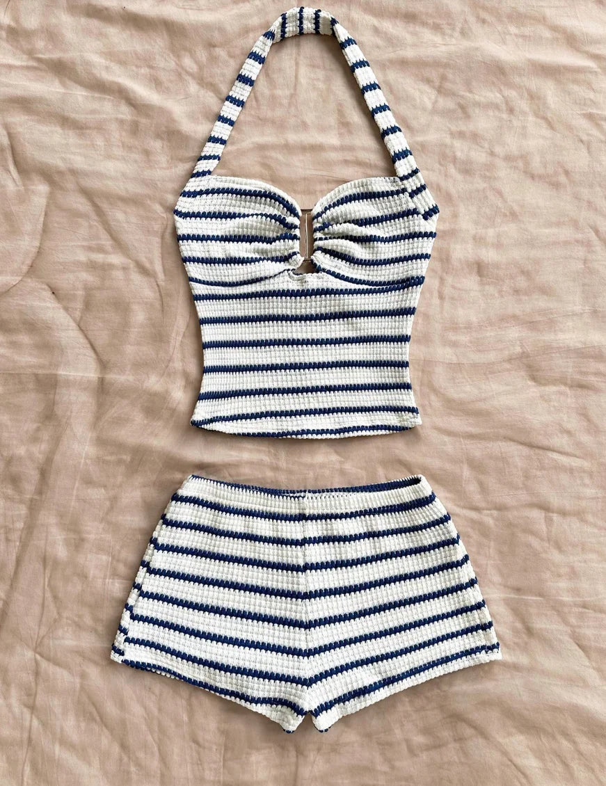 Conjunto de dos piezas de top halter y shorts de punto texturizado