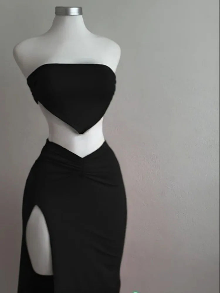 Conjunto de Falda Larga y Top Corto sin Tirantes y sin Espalda