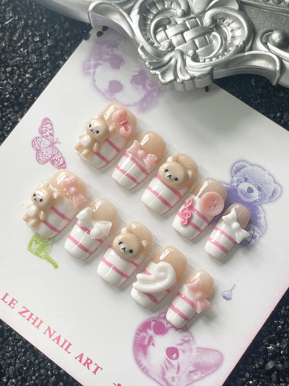 Uñas Postizas Kawaii con Diseño 3D de Oso Cuadradas Cortas