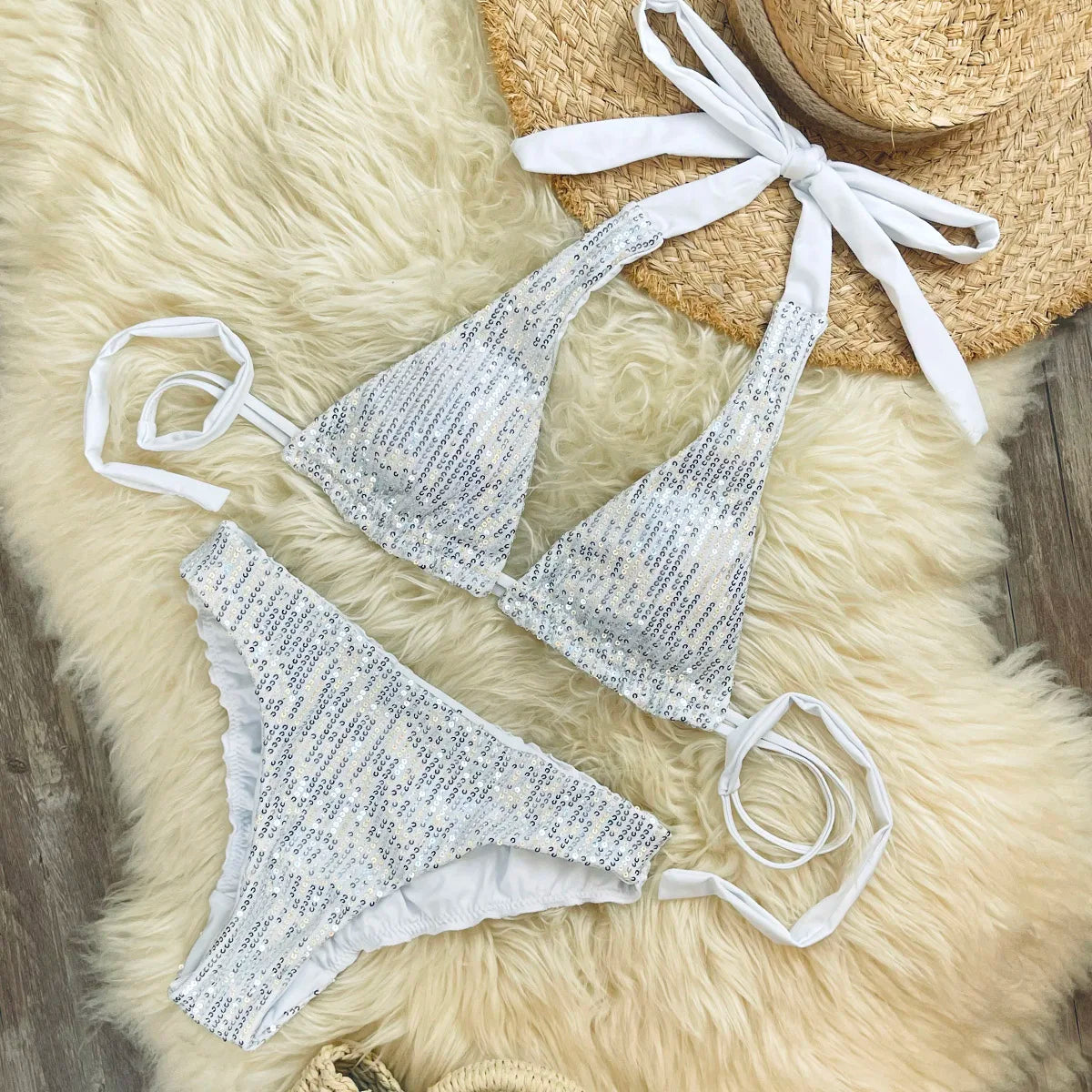 Bikini de lentejuelas brillantes