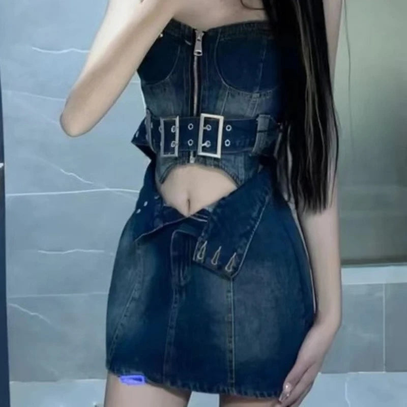 Conjunto de falda vaquera corta y top sin mangas