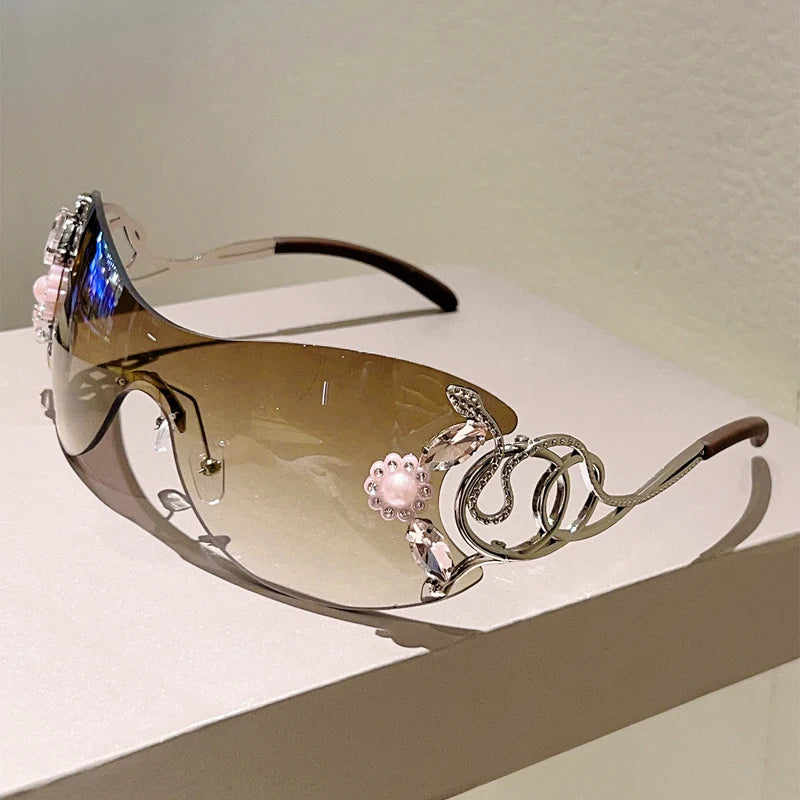 Gafas de sol sin montura con pedrería