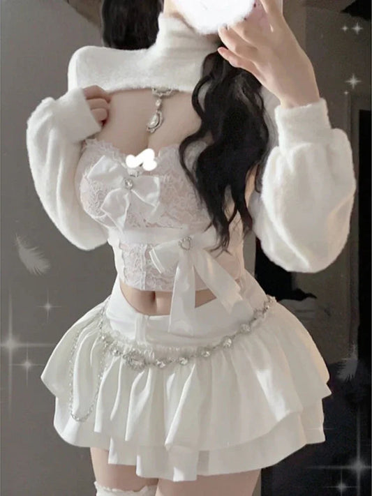 Conjunto de Top Corto + Chaleco con Lazo de Encaje + Minifalda con Volantes