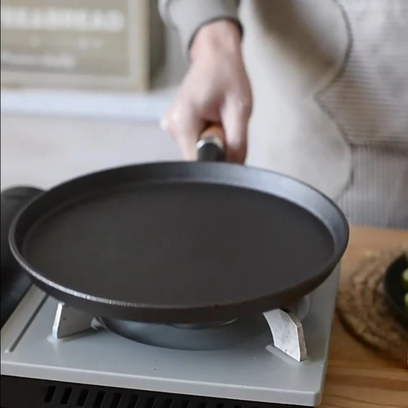 Thickened Cast Iron Flat Bottomed Pan Non-Stick