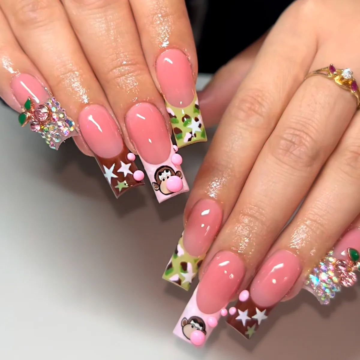 24 unidades de uñas postizas Y2K con estrellas dulces