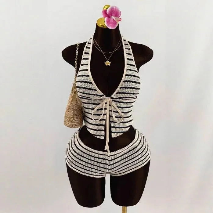 Conjunto de chaleco halter de punto entallado con cordones + shorts a media pierna